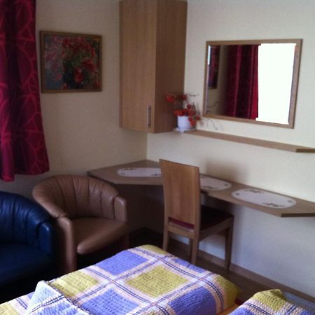 Gaestehaus Aigmueller Bad Schallerbach Dış mekan fotoğraf
